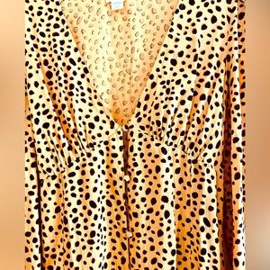 Billabong dress - large - super cute - like new - long sleeved